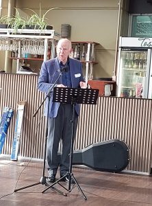 MC Roger Lewis
